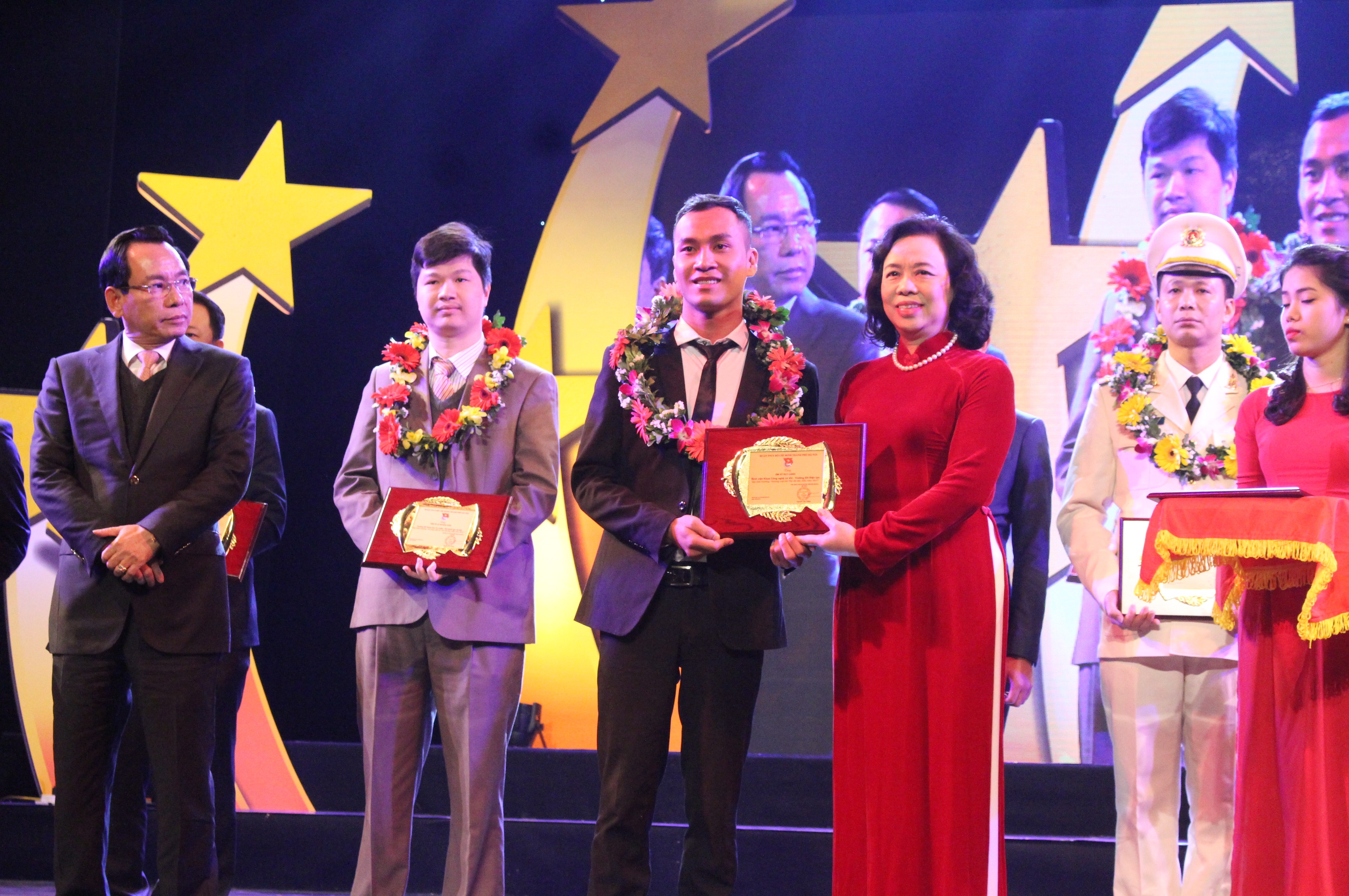 375814639_anh_4.jpg