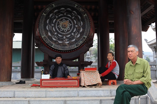 2f63a00b6_van_mieu_4.jpg
