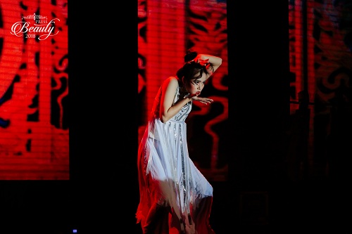 1d43b98c1_press_beauty_2018_anh_3.jpg