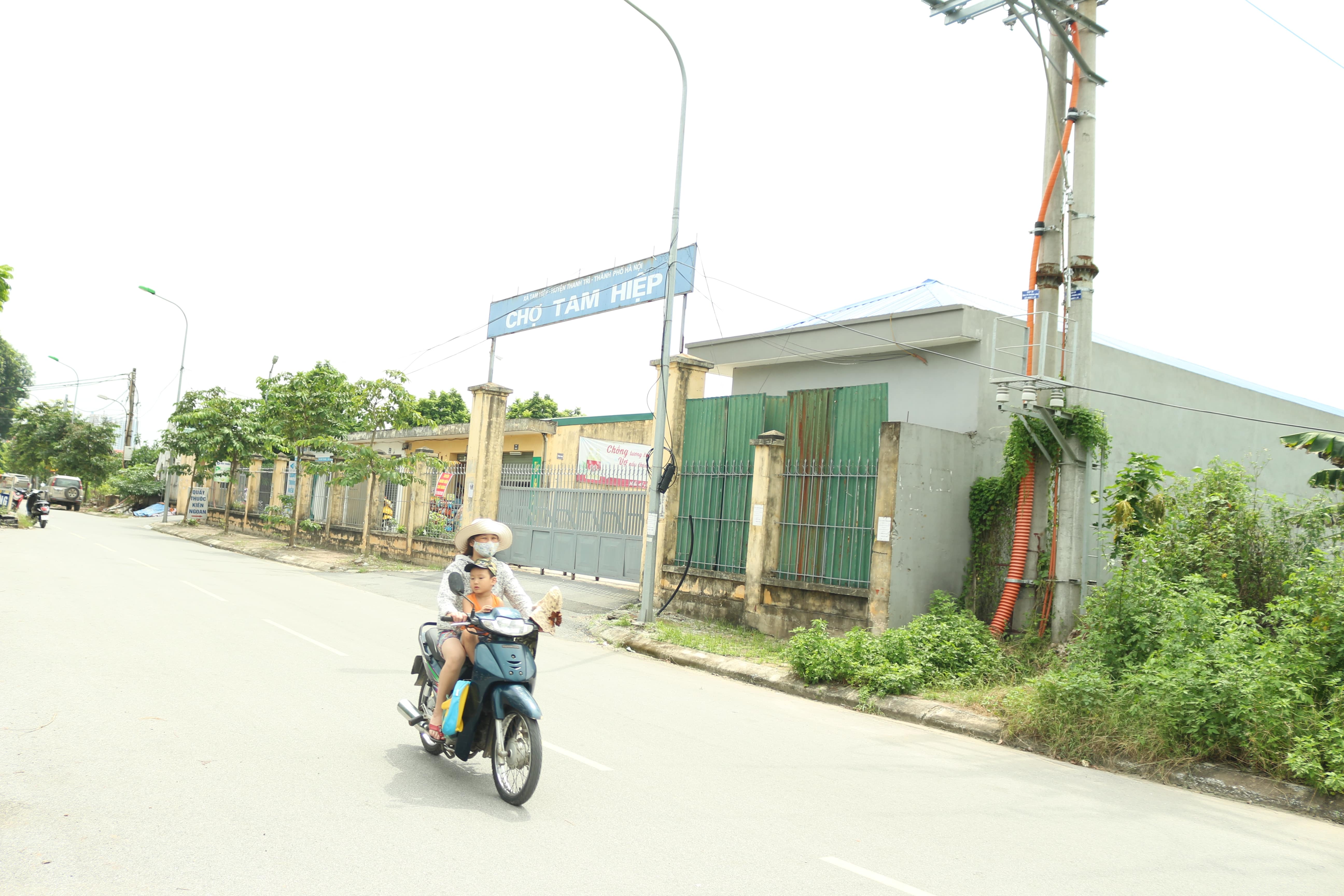 7e840656c_lap_cho_giua_dong_1.jpg