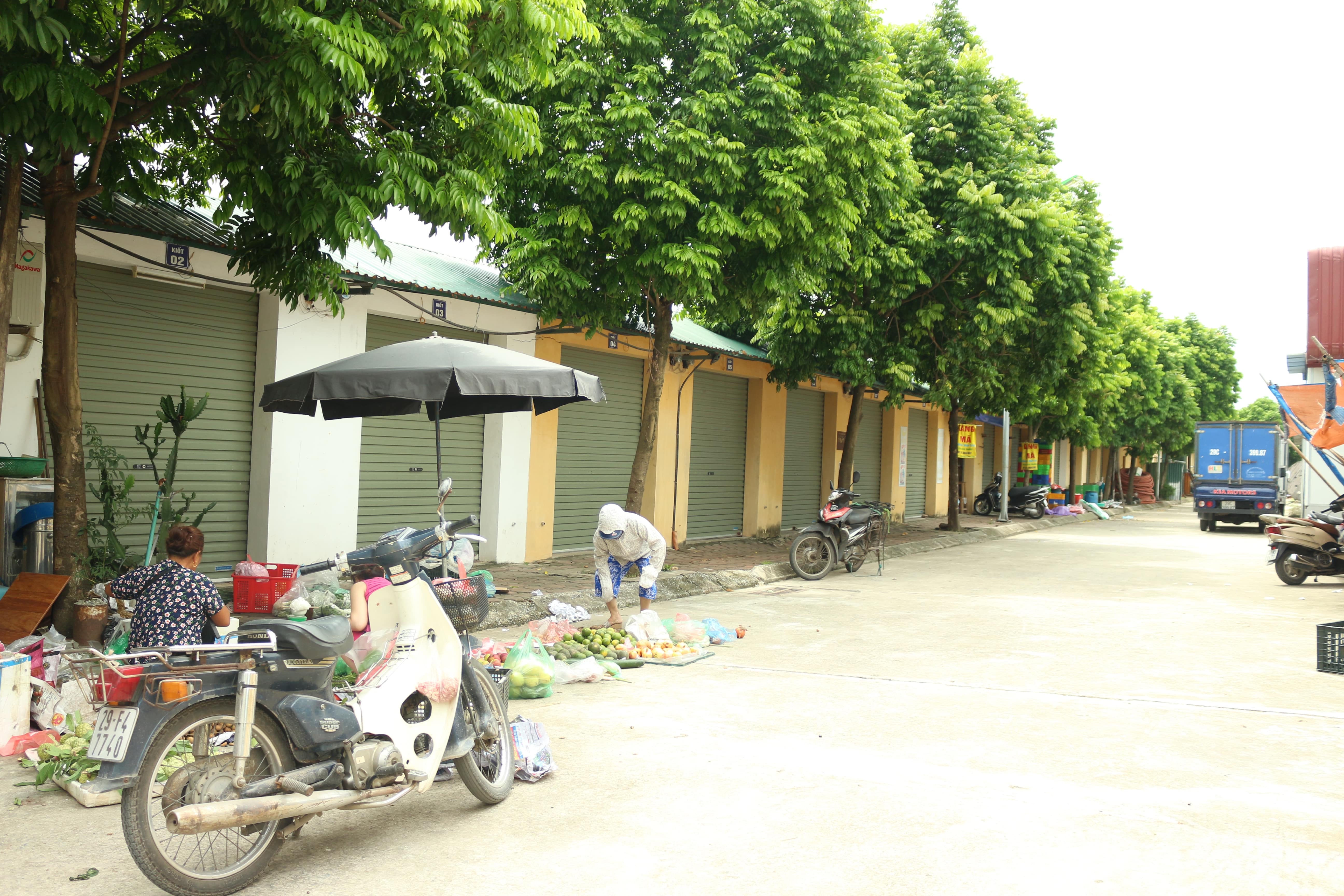 7e840656c_lap_cho_giua_dong_2.jpg