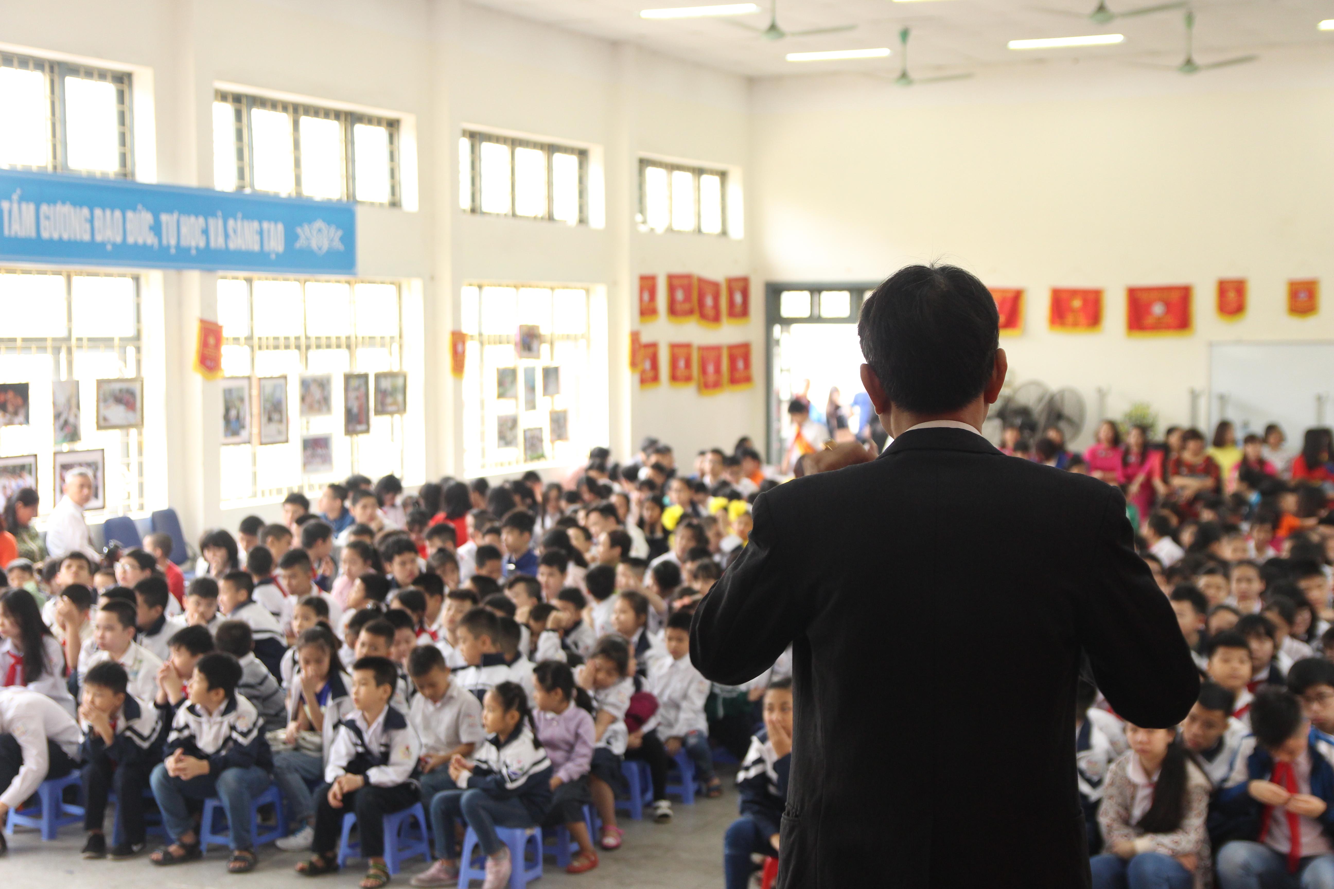7f9b25a24_thay_tien_dieu_khien_6.jpg
