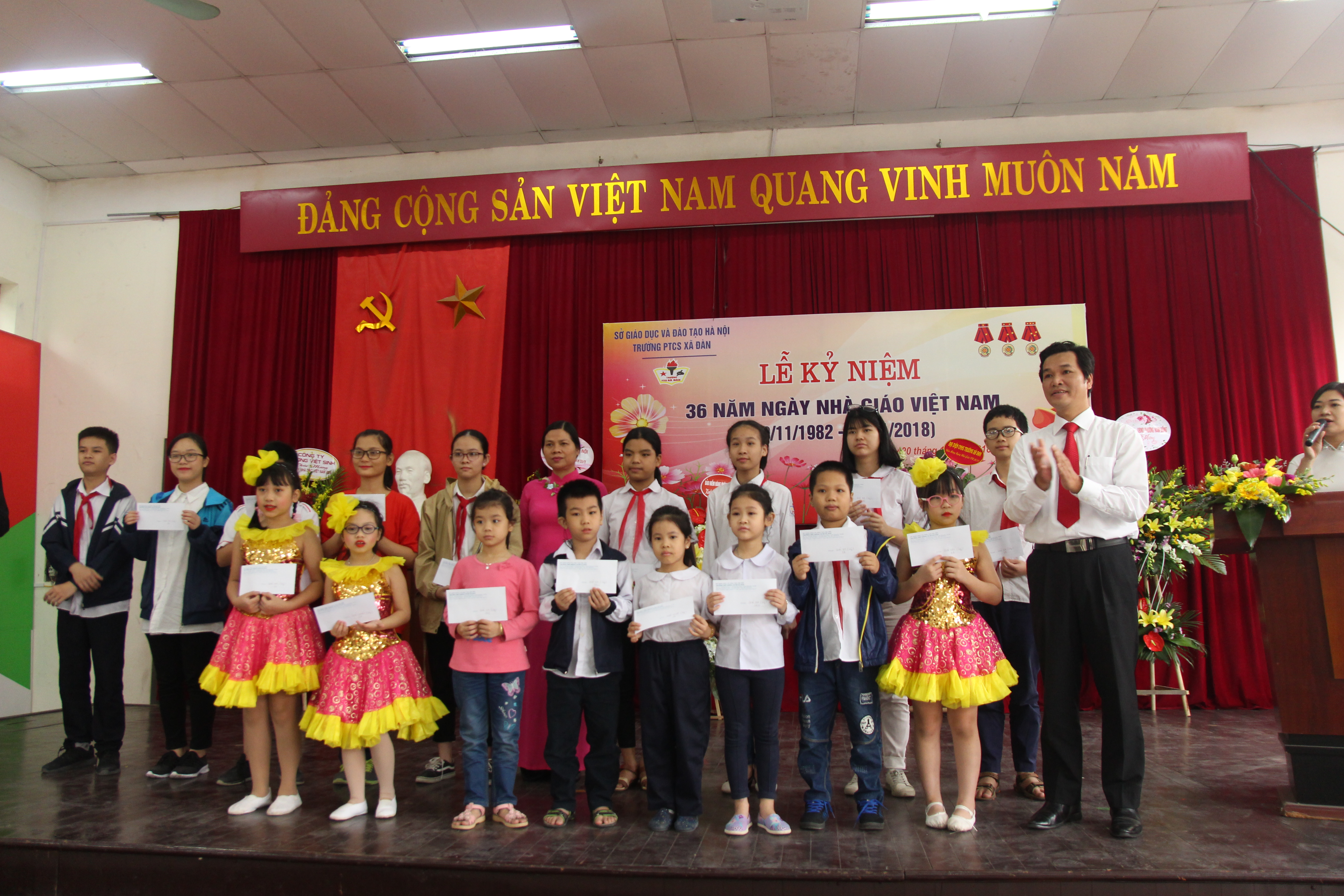 932b39cbe_nhan_giai_2.jpg