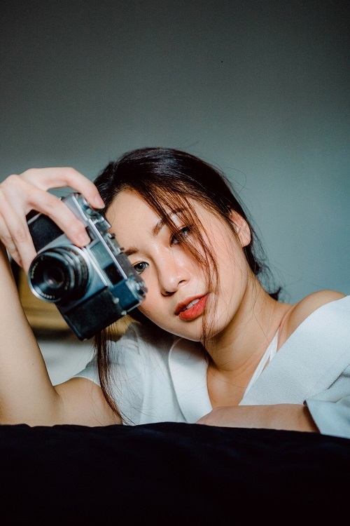 8d8713081_anh_tac_gia_1.jpg
