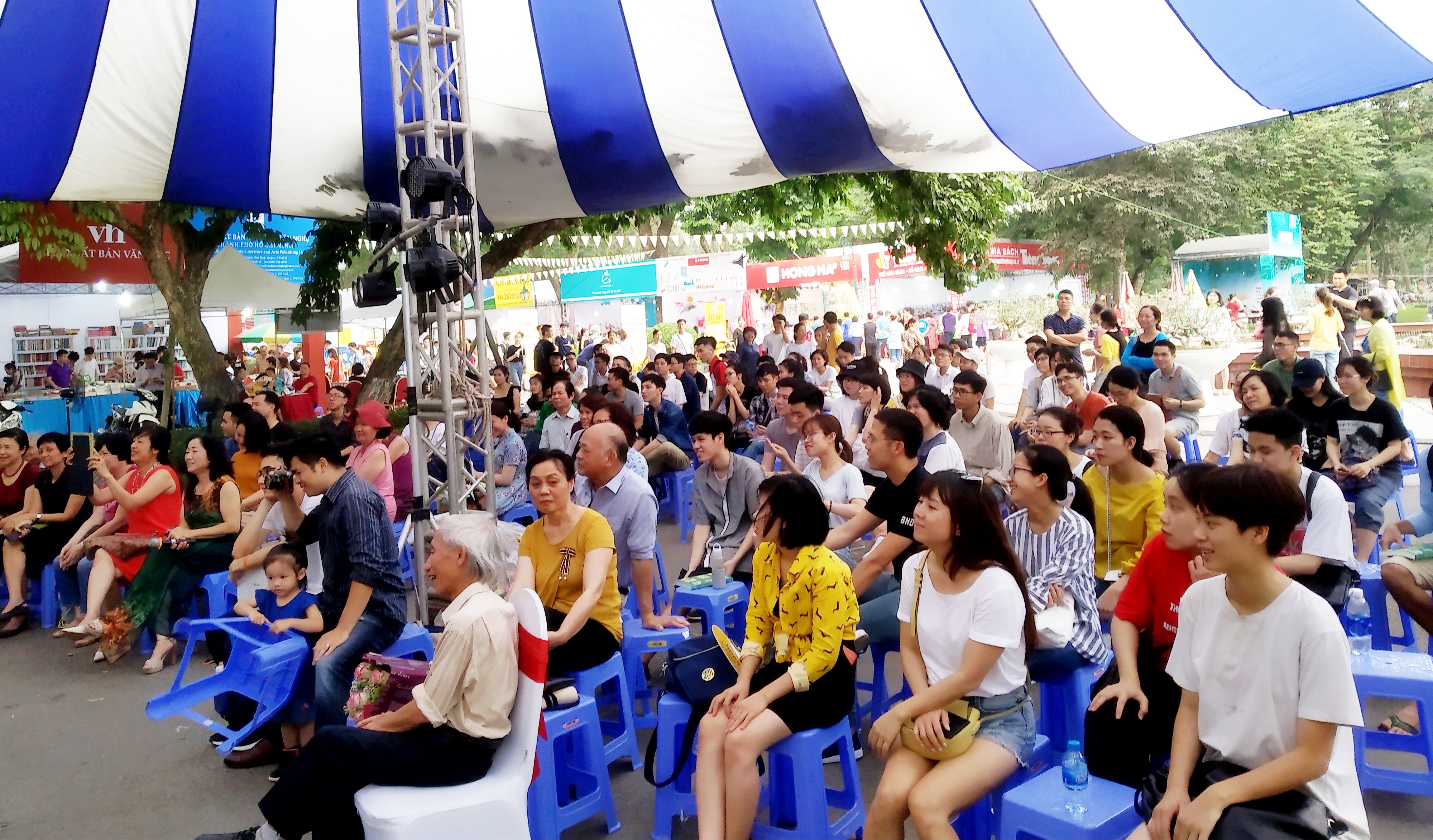d2c793326_anh_4.jpg