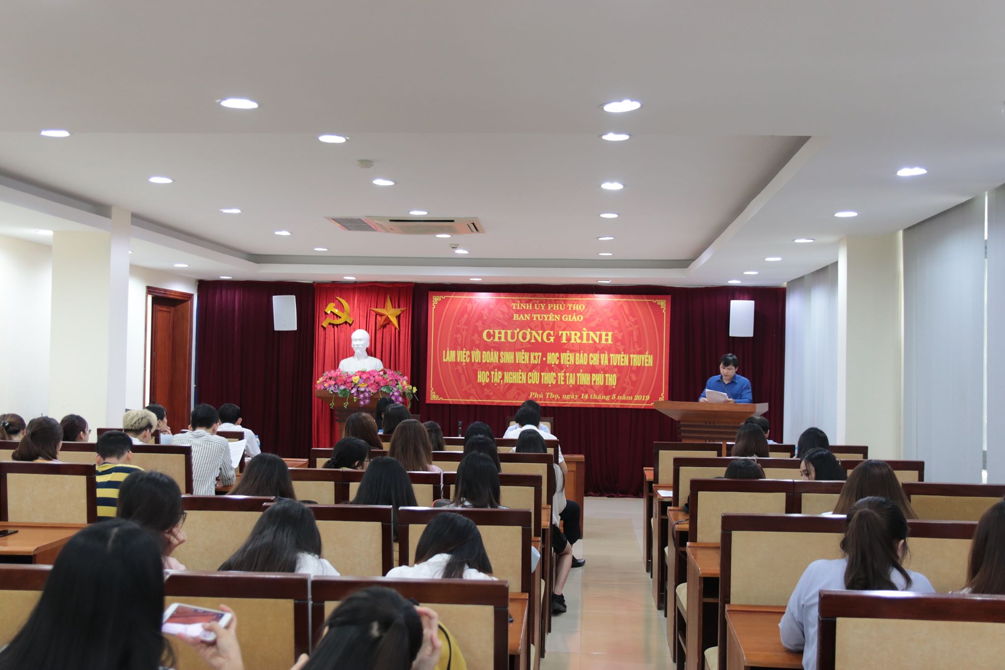 0b6cb48ae_ban_tuyen_giao.jpg