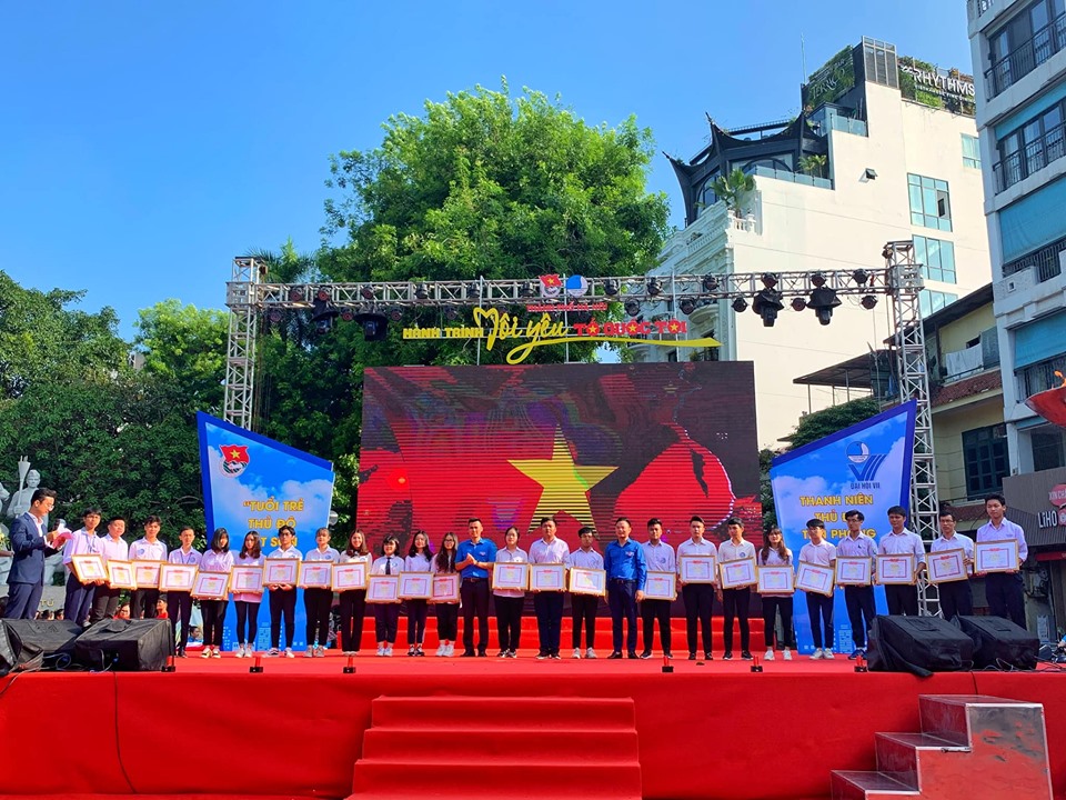c6e022d82_hs_3_ren_luyen.jpg