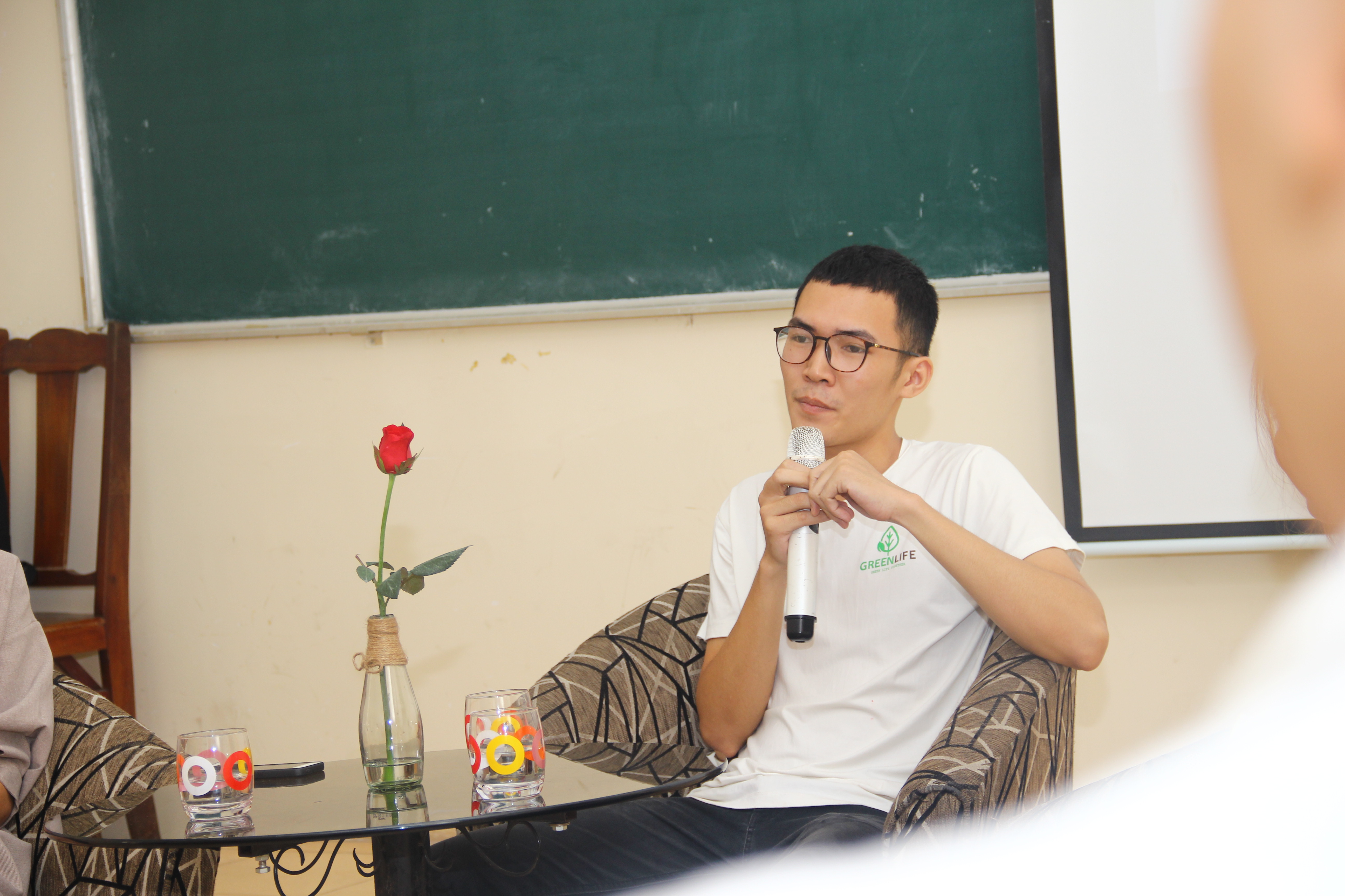 ce54d4bcf_hinh_3.jpg
