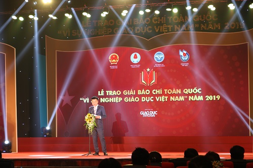 94c1037d0_anh1_bc.jpg