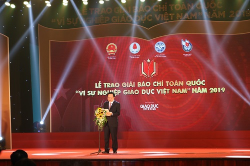 c3526b311_anh_cuoi.jpg