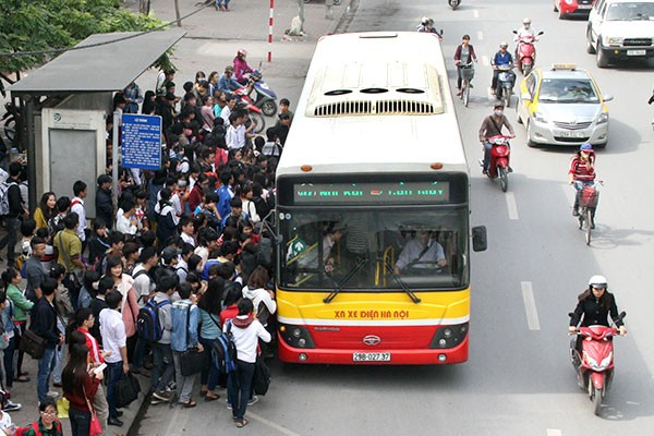 adc00377d_bus1.jpg