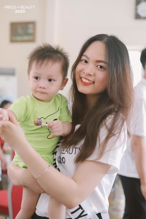 5dca93c4d_linh1.jpg